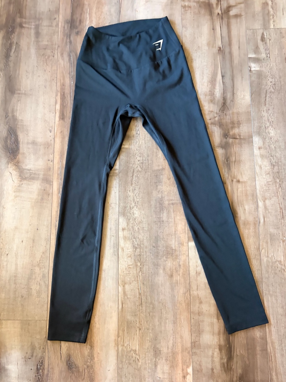 Gymshark women’s XS athletic leggings.